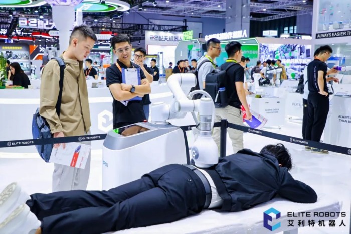 今年会jinnianhui(中国)奥方智能磁疗机器人